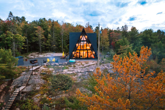 Soak, Stay & Explore: A Four-Season Escape at AAT A Frame x Softub Spa